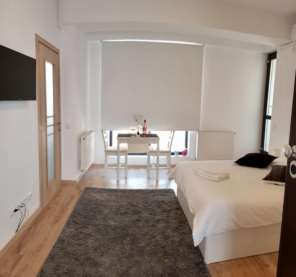 Studio Confort 3 Bucureşti Ngoại thất bức ảnh